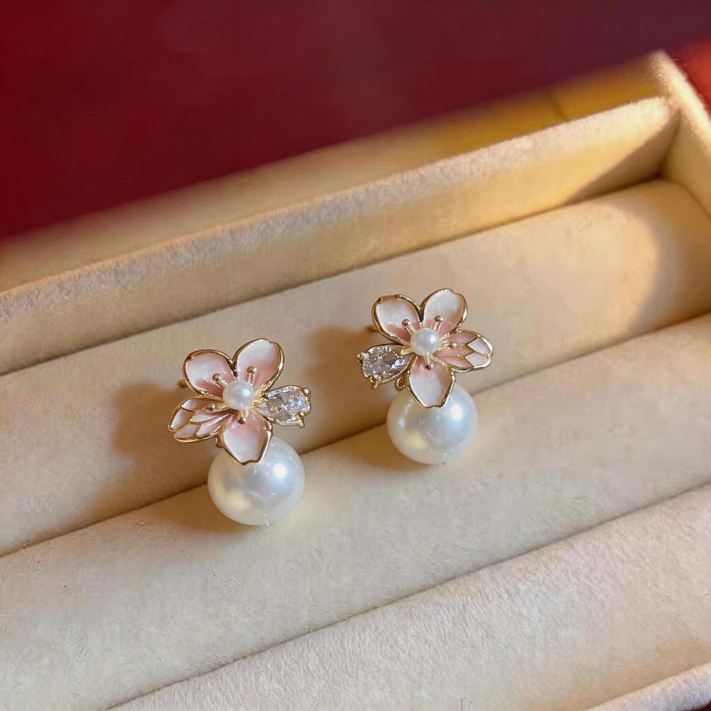 18k Gold Plated Silver Stud Earrings with Pearl and Zirconia Flower Design