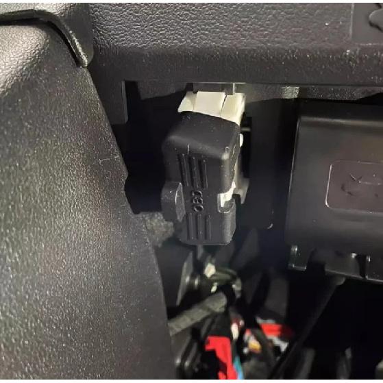 Силиконовая защитная крышка для бортового компьютера автомобиля OBD, подходит для Tank 300 400 500 700 Hi4-T, модифицированная, пылезащитная крышка OBD, крышка диагностического интерфейса чёрный