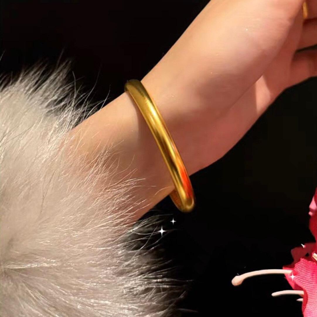 Loach Back Lotus Heart Sutra Bracelet Women s Niche Light Luxurious Solid Wide Face 17CM