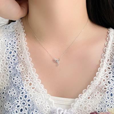 Bow Knot Pink Diamond Necklace with Versatile and Lazy Style, Small and Fresh, Niche Collarbone Chain
