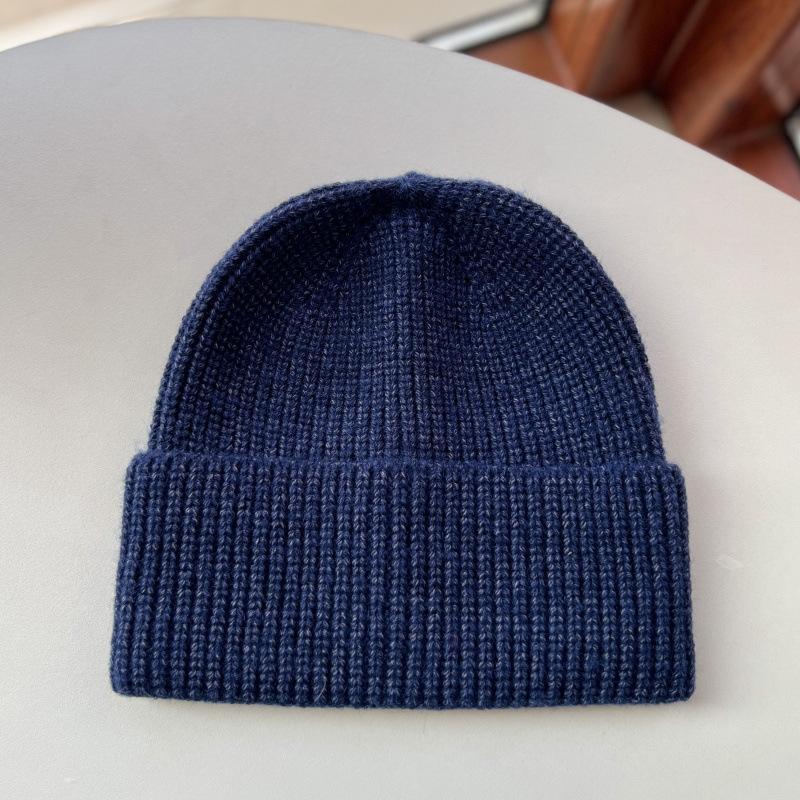 Light board autumn and winter wool hat Korean version warm ear protection cold hat simple pullover hat solid color versatile face small knitted hat