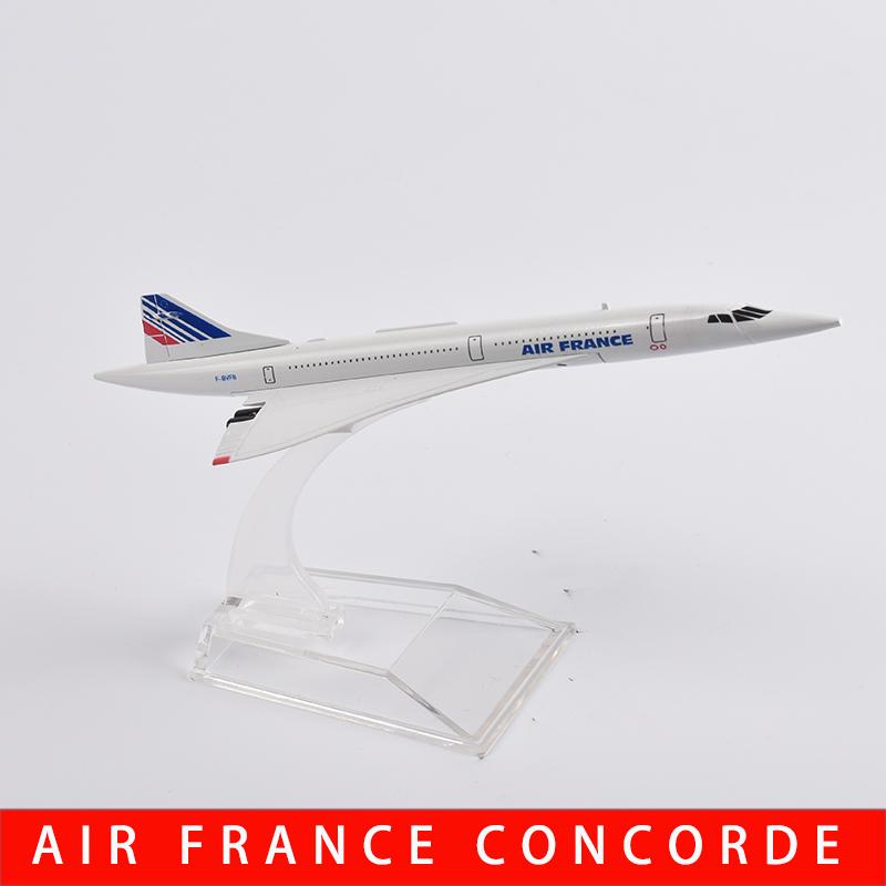 Jason Tutu 16cm Gulf Air Boeing 787 Avion Modèle d'Avion Modèle d'Avion Métal Moulé sous Pression Échelle 1/400 Avions Cadeau Collection