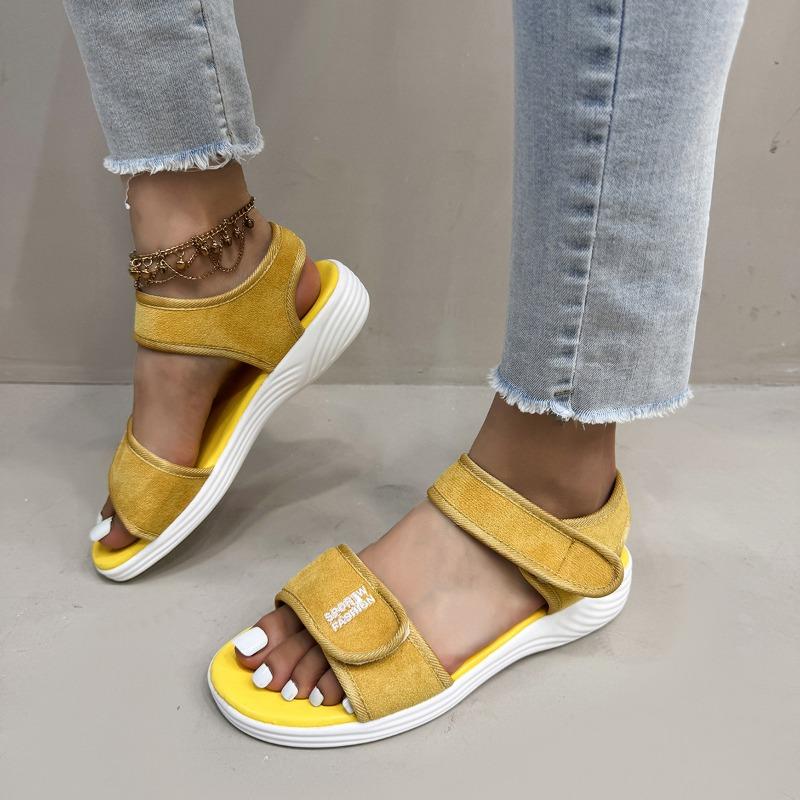 Flat Shoes and Sandals New Style of Beach Casual Women's Sandals