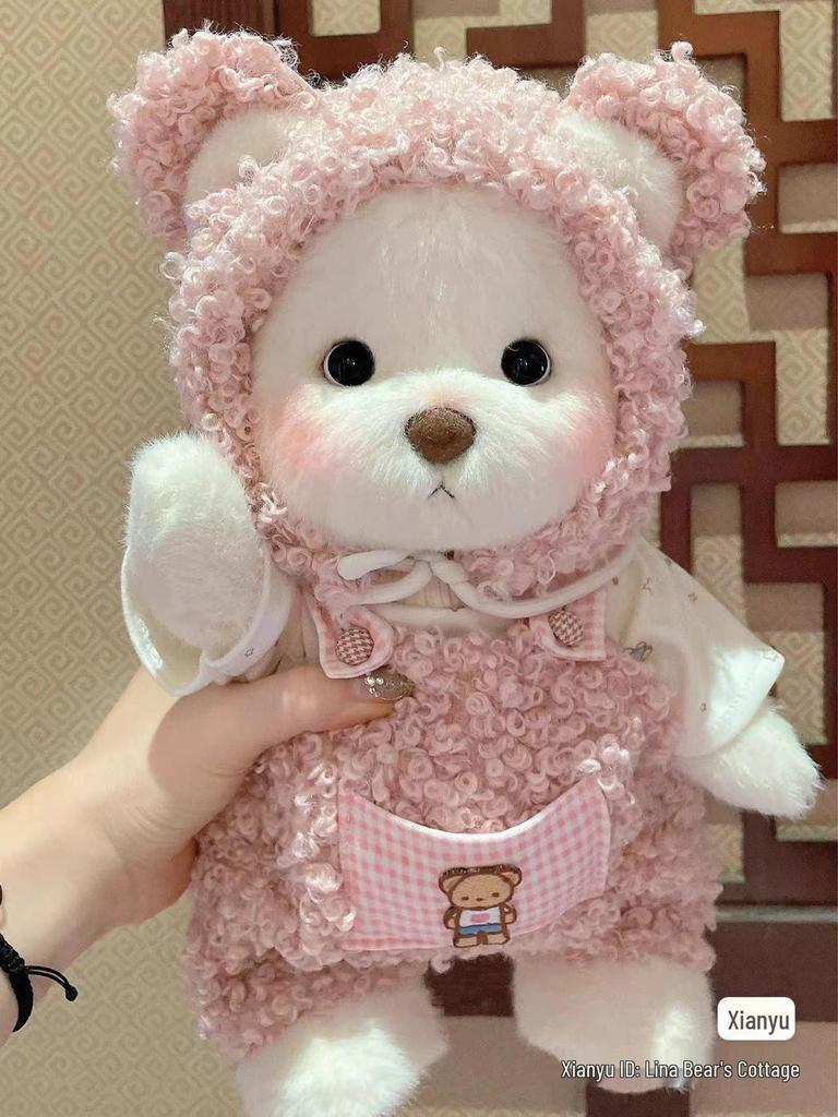 Jucărie de pluș Lina Bear de 30 cm cu pijama de travestit