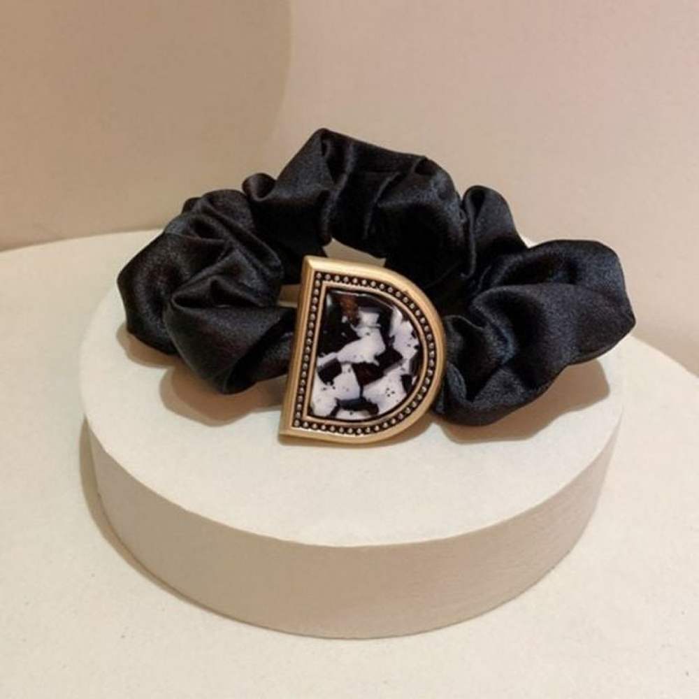 

Женский тренд Вся мода Новая заколка для волос из перламутра Мини-заколка для волос black