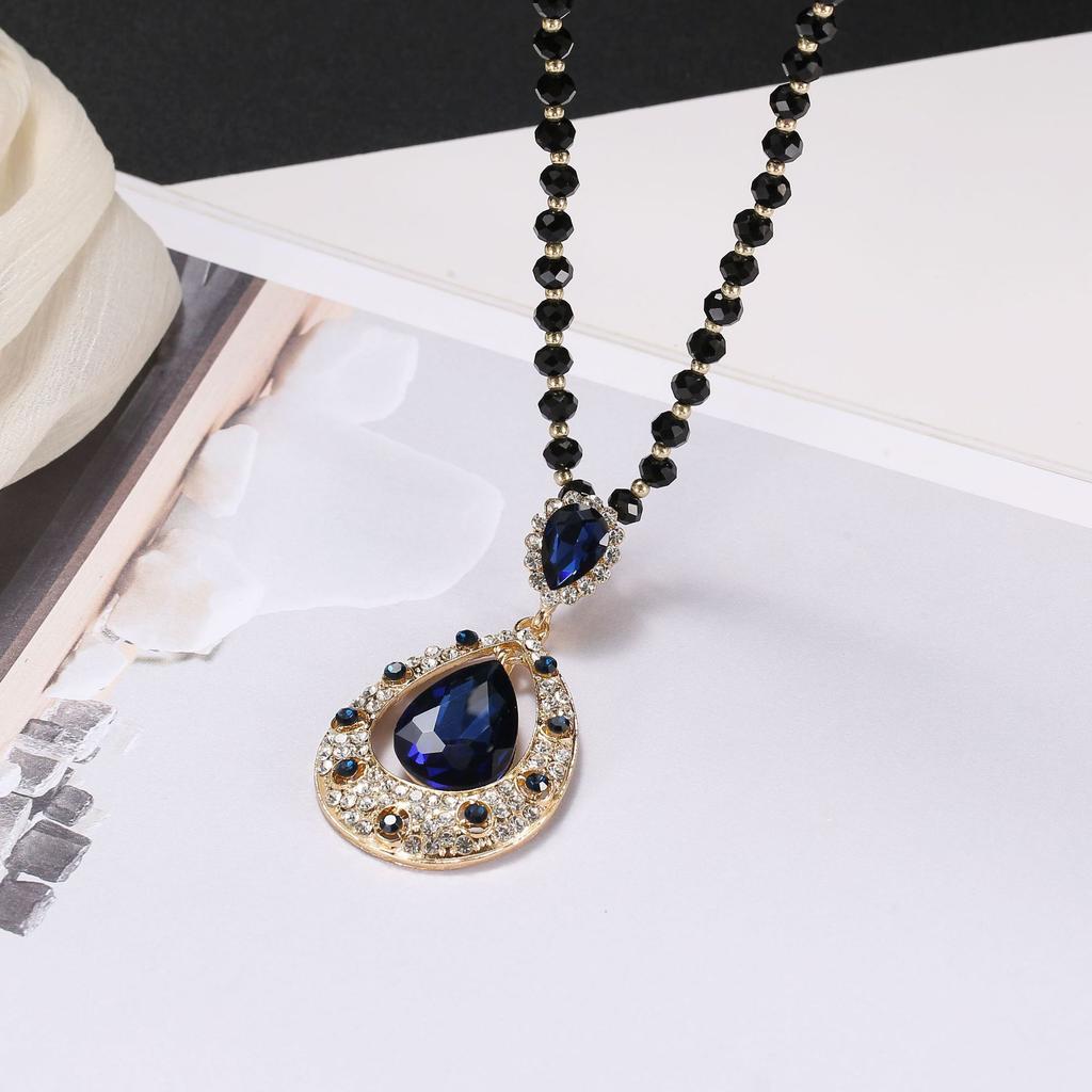 Green crystal oval sweater chain Internet celebrity simple temperament versatile atmosphere necklace female pendant pendant accessories retro