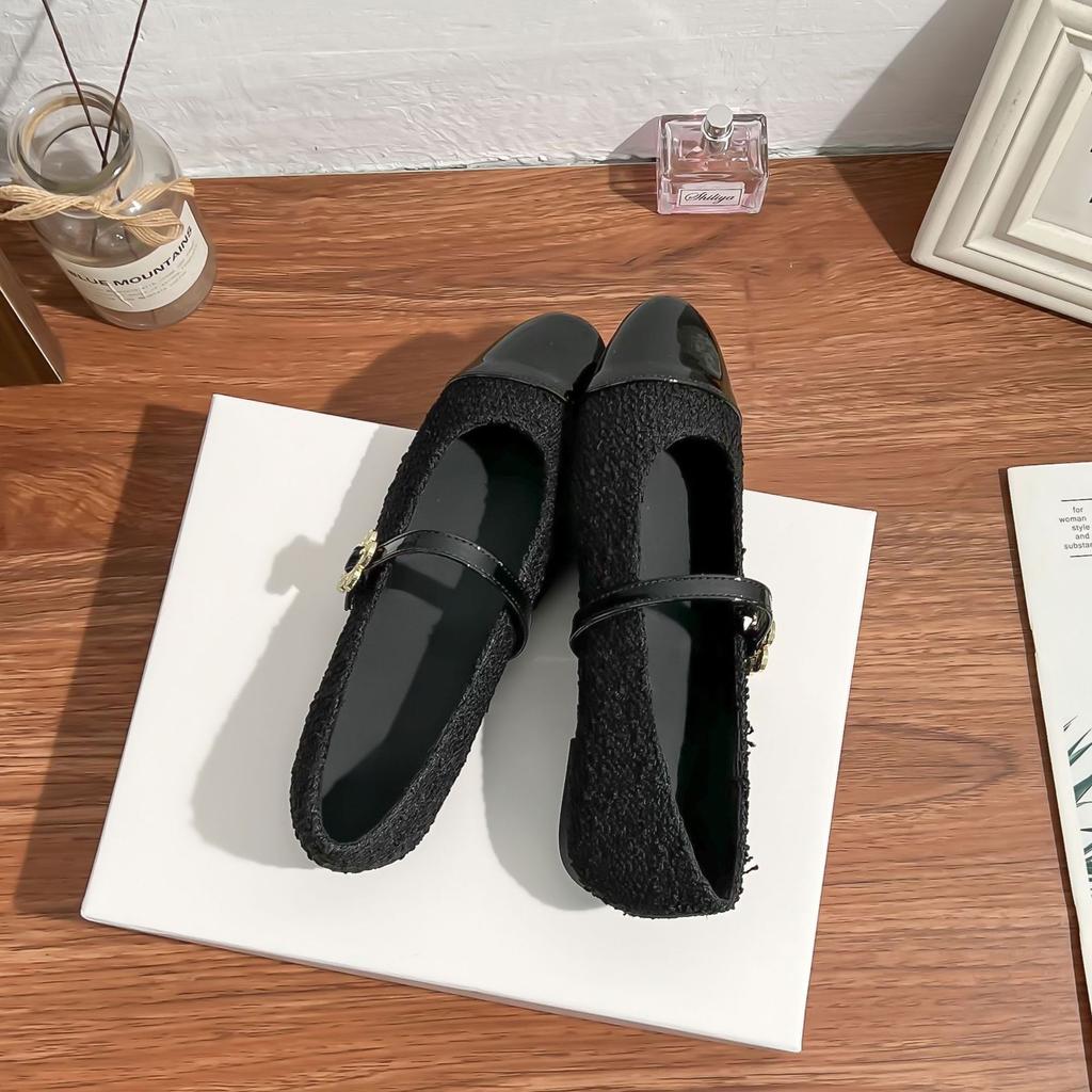 Xiaoxiangfeng Flat-soled Single Shoes for Women's High-end Wear 2025 Spring and Summer New Mary Jane One-word Soft-soled Single Shoes