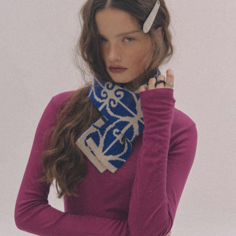 

nff endearing muffler-blue ONE