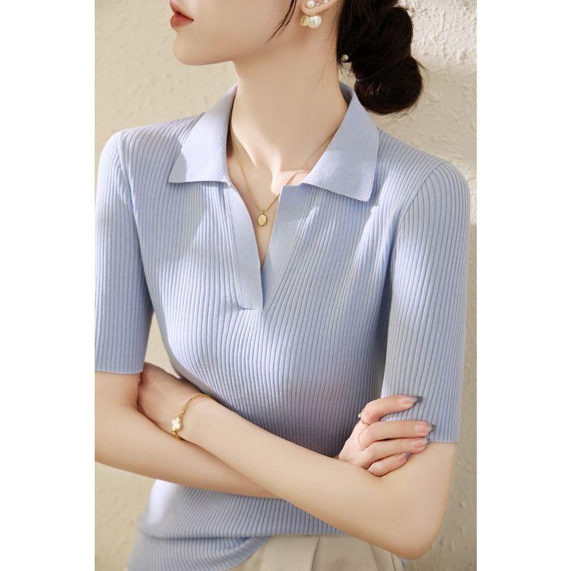 

Черный трикотаж с V-образным вырезом и коротким рукавом из изысканного ледяного шелка с открытыми плечами