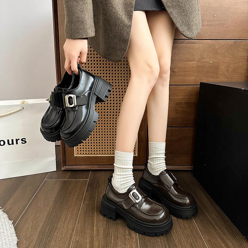 Loafers new French spring 2025 thick-soled round head Velcro design one-pedal single shoes small leather shoes women