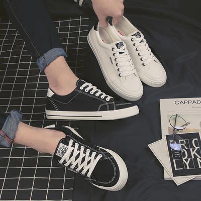 Vielseitige trendige Herrenschuhe aus Canvas mit niedrigem Schaft, lässige Sport-Board-Schuhe, 2025 neue trendige Frühjahrsschuhe, Herrenschuhe aus schwarzem Stoff