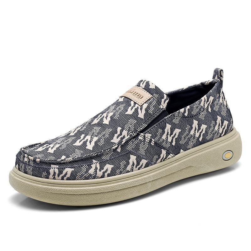 Men's Breathable Canvas Slip-On Shoes Lightweight Comfortable Durable Versatile.