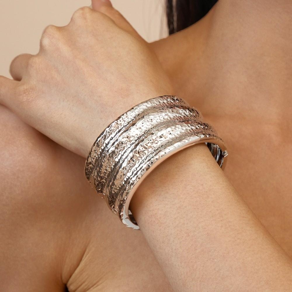 Europe American Style Wide Open Bangle Metal Exaggerated Bracelet Temperament Cuff Bangles  Women