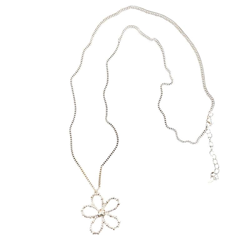 A52E Elegant Silver Pendant Necklace With Heart Charm Trendy Styles Long Layering Chain For Women