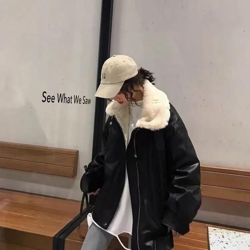 

Кожаная куртка женская флисовая утолщенная новая меховая интегрированная ретро кожаная куртка свободная одежда для мотоциклистов мода S