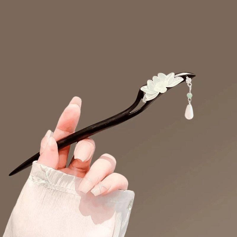 New Chinese Style Elegant Lotus Tassel Black Wood Hairpin Retro Hair Stick Back Head Updo Hair Accessory for Horse Face Skirt Daily Wear
