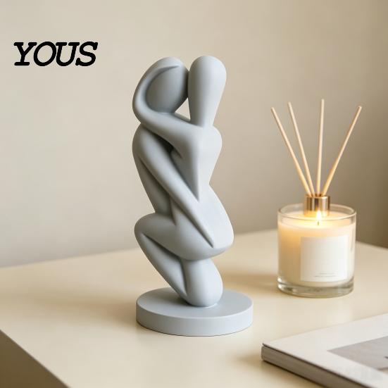 High-end Decorative Art 3D Printed Hugging Couple Sculpture, Abstract Embrace Figurine with Smooth Curves, Minimalist Statue Romantic Sculpture