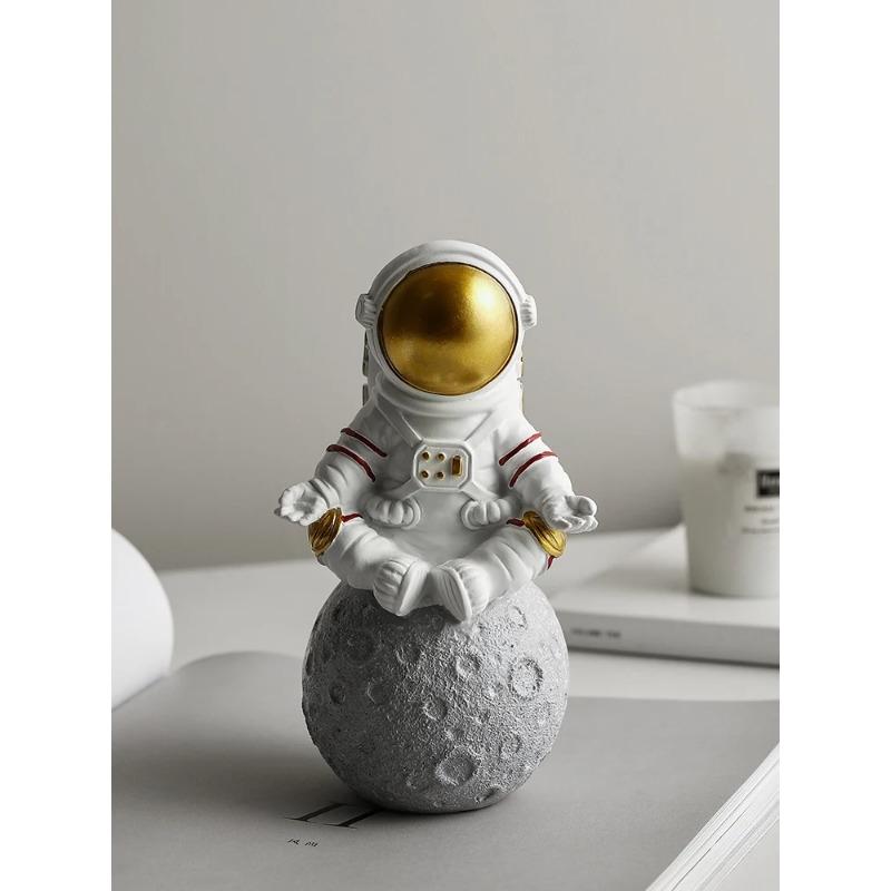 Nordic Modern Astronaut Miniature Figurines Resin Craft Home Fairy Garden Desk Decoration Furnishing Articles Room Accessories