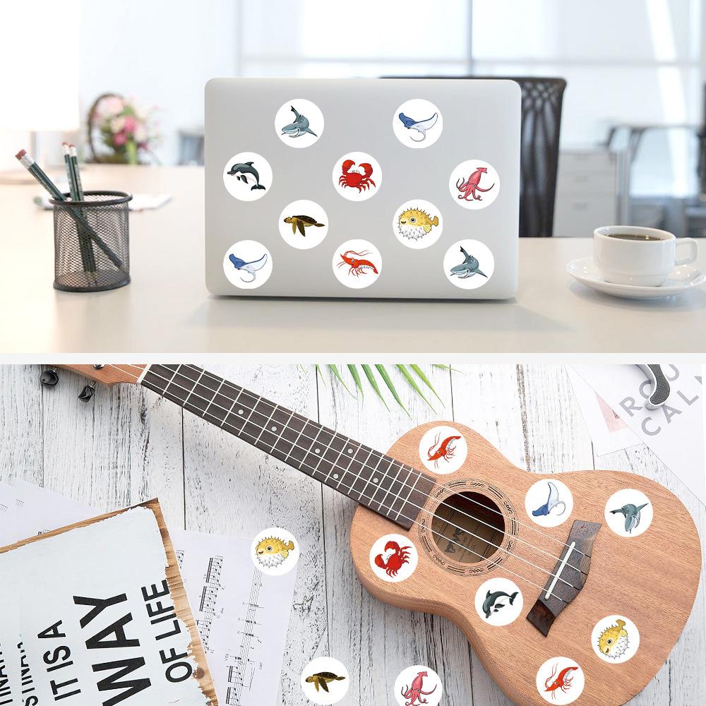 500Pcs/Roll Marine Organisms Sealing Stickers Shark Cartoon Roll Decal Diy Luggage Phone Guitar Scrapbook Waterproof Sticker