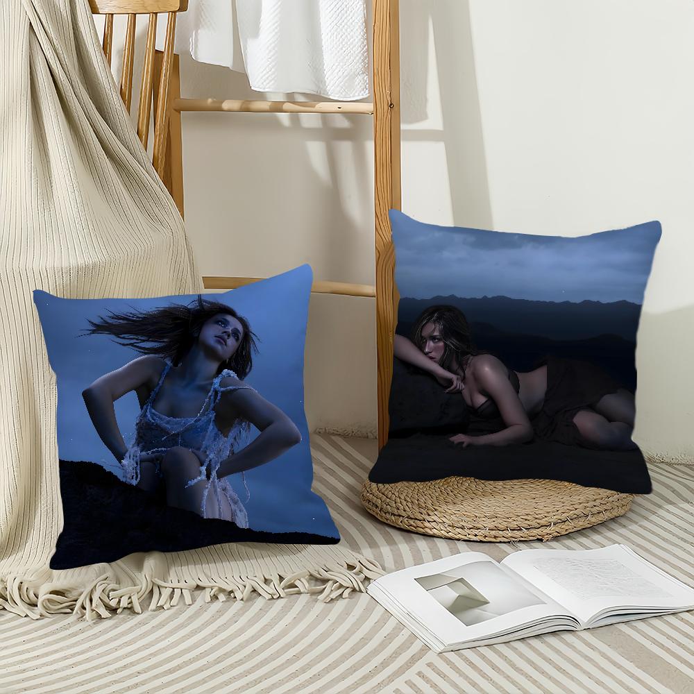 T-Tate M-McRae SO CLOSE TO WHAT Deluxe Pillow Case Home Cushion Cover Suitable For Office Sofa Car Suitable For All Seasons