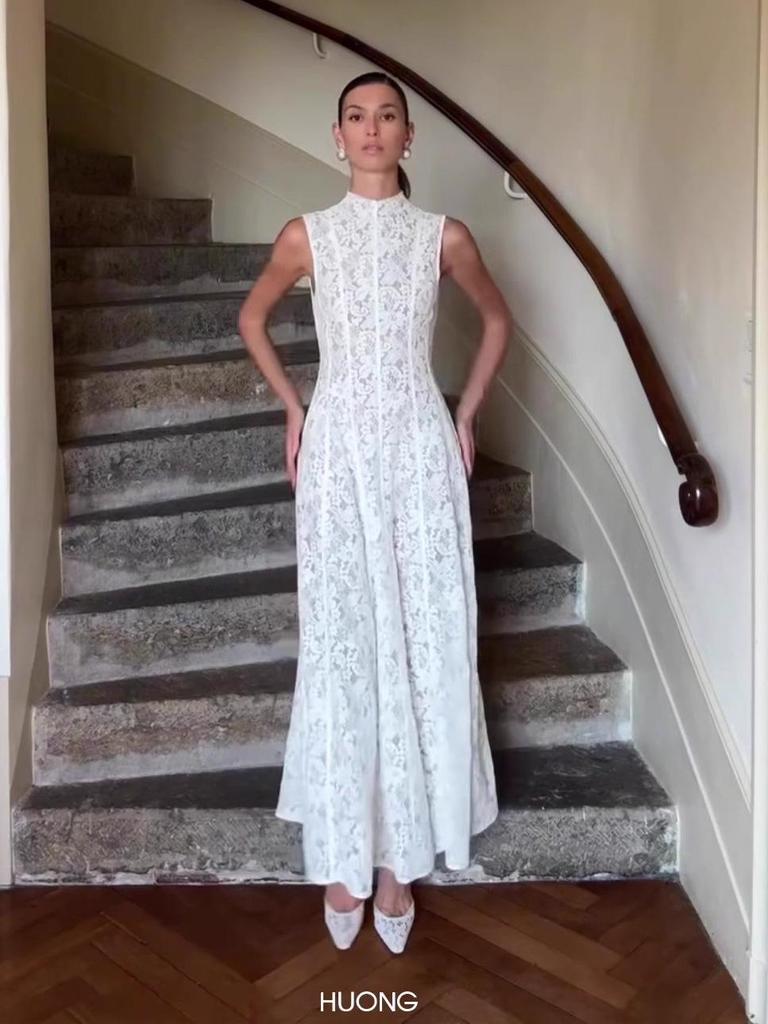 2026 Elegant Women's Sleeveless High Waist Lace Dress