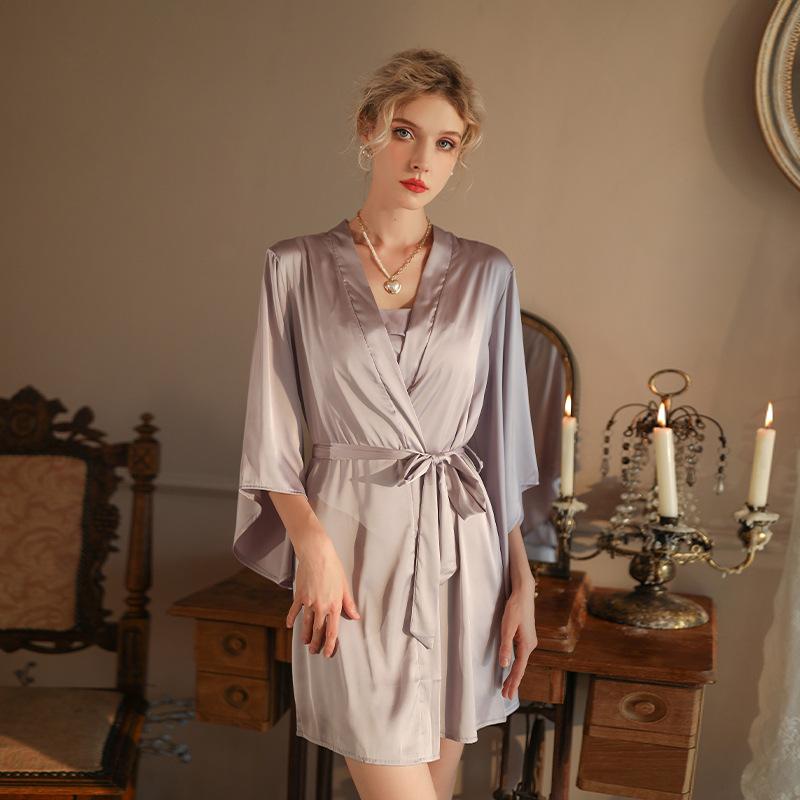 Beautiful yarn sexy suspender nightgown nightgown set French halter plus chest pad women's lotus leaf edge ice silk nightgown