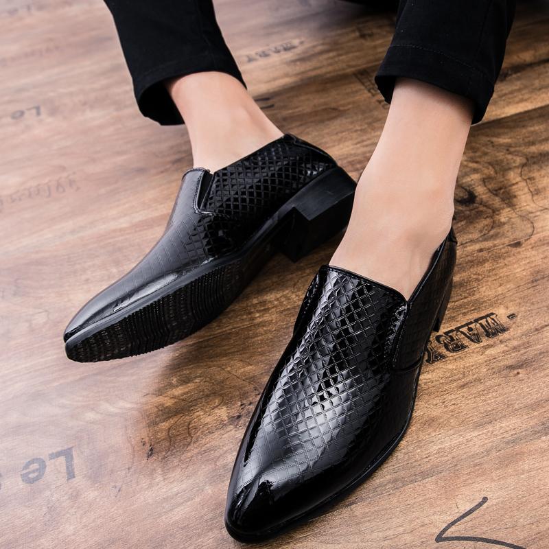Business-Schuhe für Herren, Slip-On-Loafer im britischen Stil, lässige formelle Lederschuhe, Herrenschuhe, Yuppie-Brogue-Schuhe, männlich