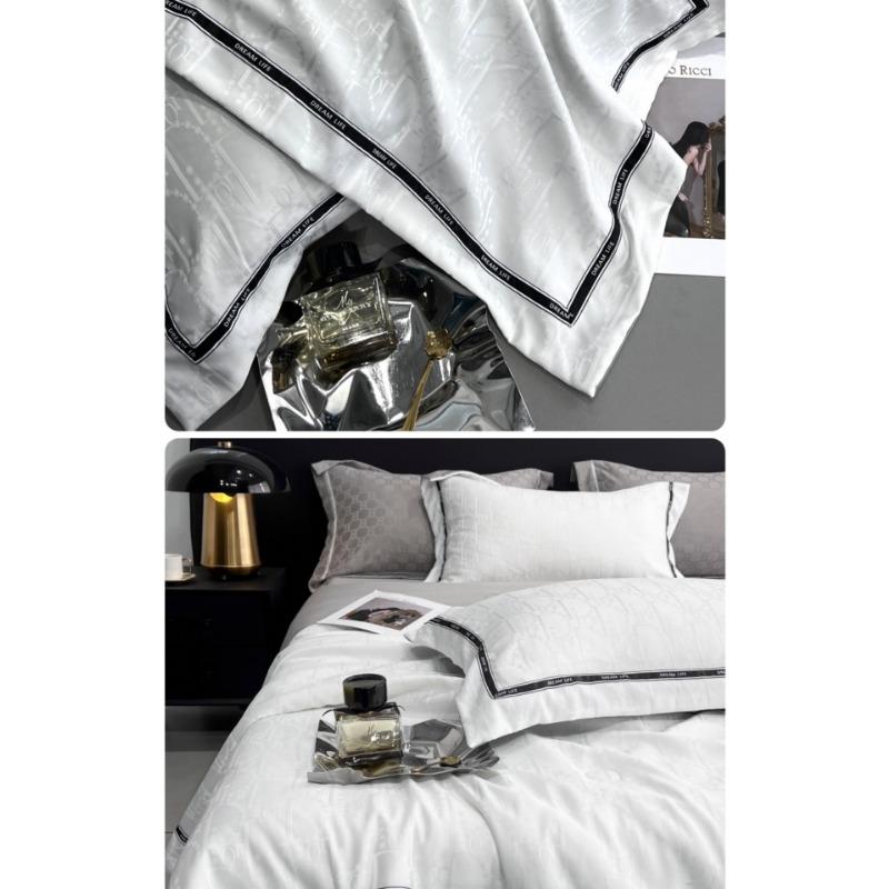 Machine washable silk quilts in summer, thin blankets with double-sided ice silk air conditioning blankets