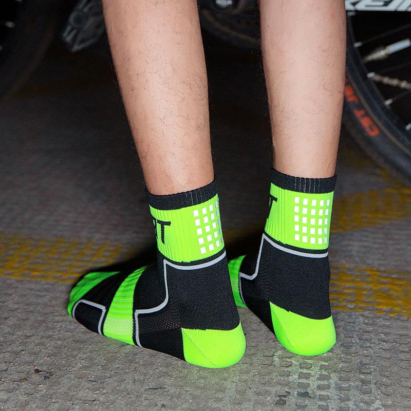 Men and Women Bicycle Crew Socks Outdoor Use Fitness Marathon Riding Running Sock Performance Athletic Breathable Crew Socks