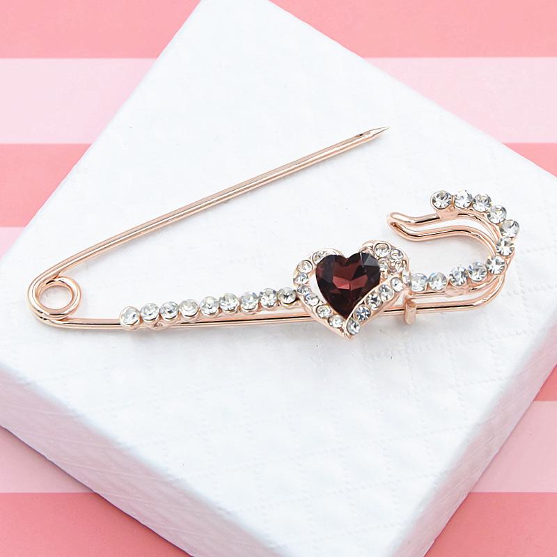 Heart-Shaped Amethyst Rhinestone Brooch: Women s Silk Scarf Buckle Pin золотой