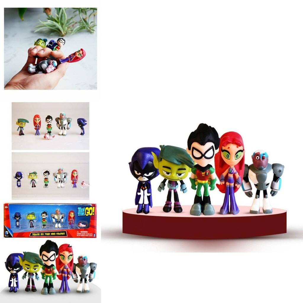 סט דמויות צבעוני של Teen Titans Go הכולל את רובין, רייבן, ביסט בוי, סטארפייר - פריטי אספנות