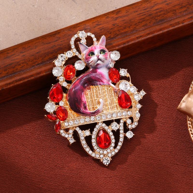 1PC Castle Cat Brooch Fashion Diamond Set Design Sense Cute Animal High-end Pin New Corsage Fashion Decoration Accessories
