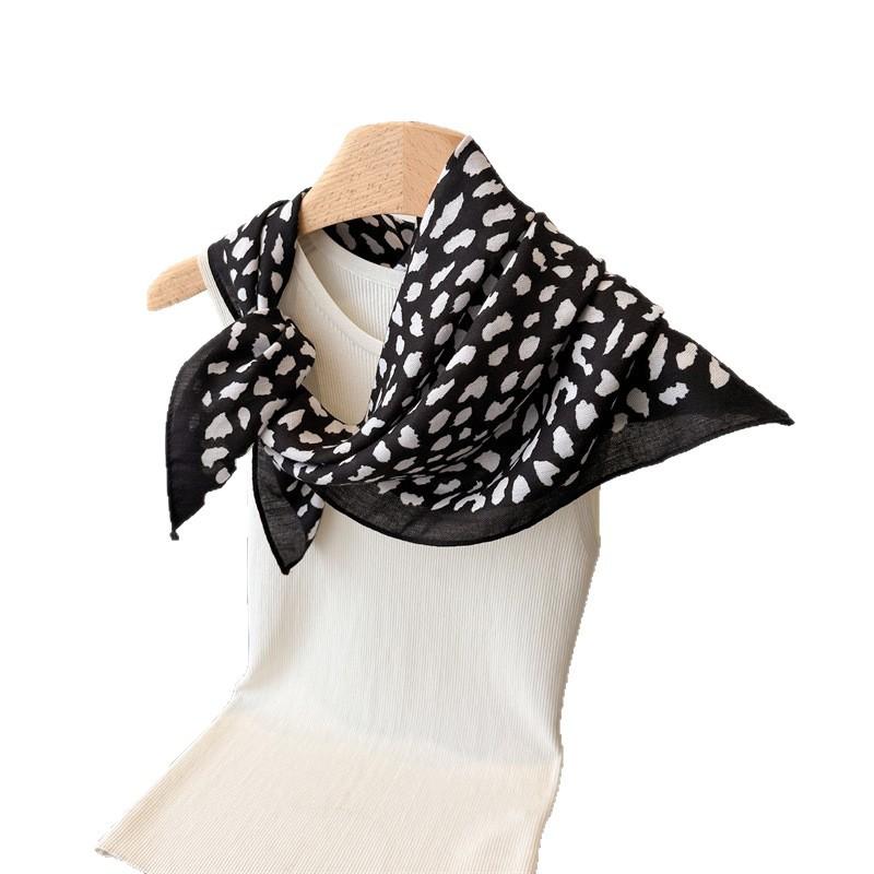 Leopard Print Fashion Herringbone Pattern Cotton Linen Small Square Scarf Silk Imitation Velvet Headscarf Shawl Sunscreen Women