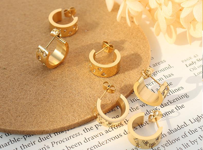 18K Gold-Plated Zircon C-Shaped Geometric Earrings in Titanium Steel