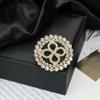 Retro Flower Pearl & Diamond Alloy Brooch Pin