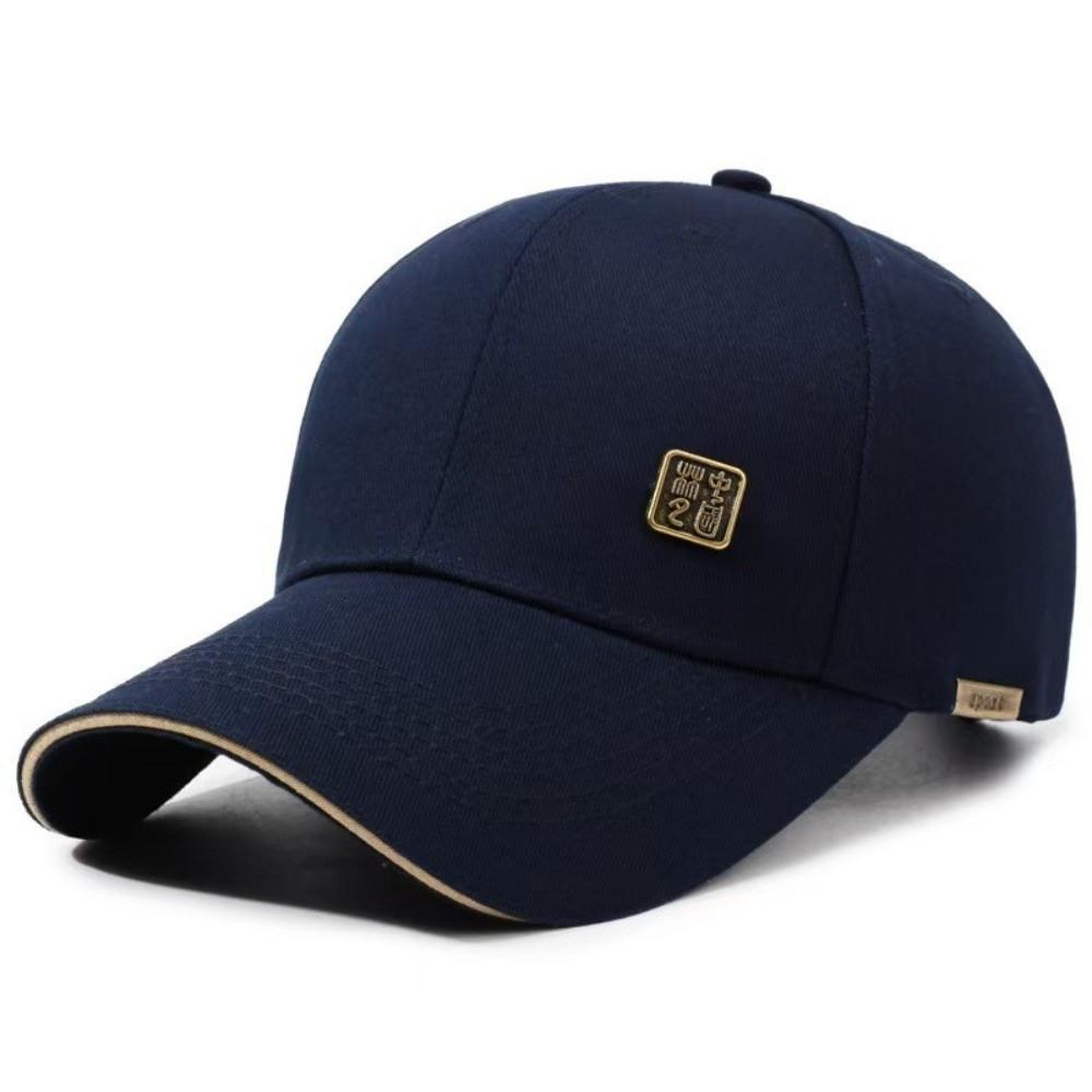 Fashion Metal Badge Baseball Cap Breathable Adjustable Baseball Hat Minimalist Outdoor Sun Hat For Women Men Unisex