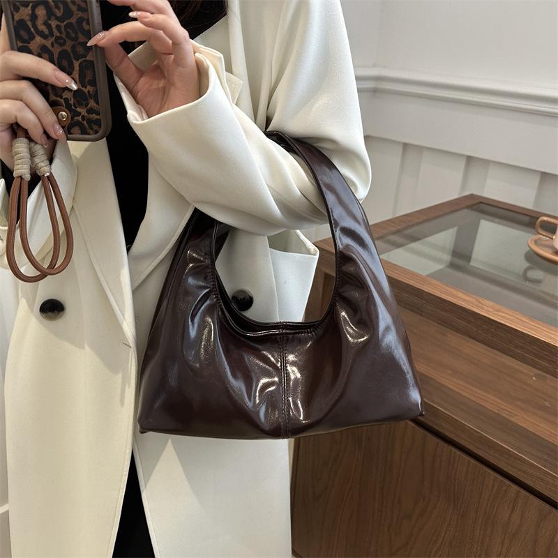 2025 spring bag new retro soft leather dumpling bag simple handbag fashionable splicing underarm shoulder bag women