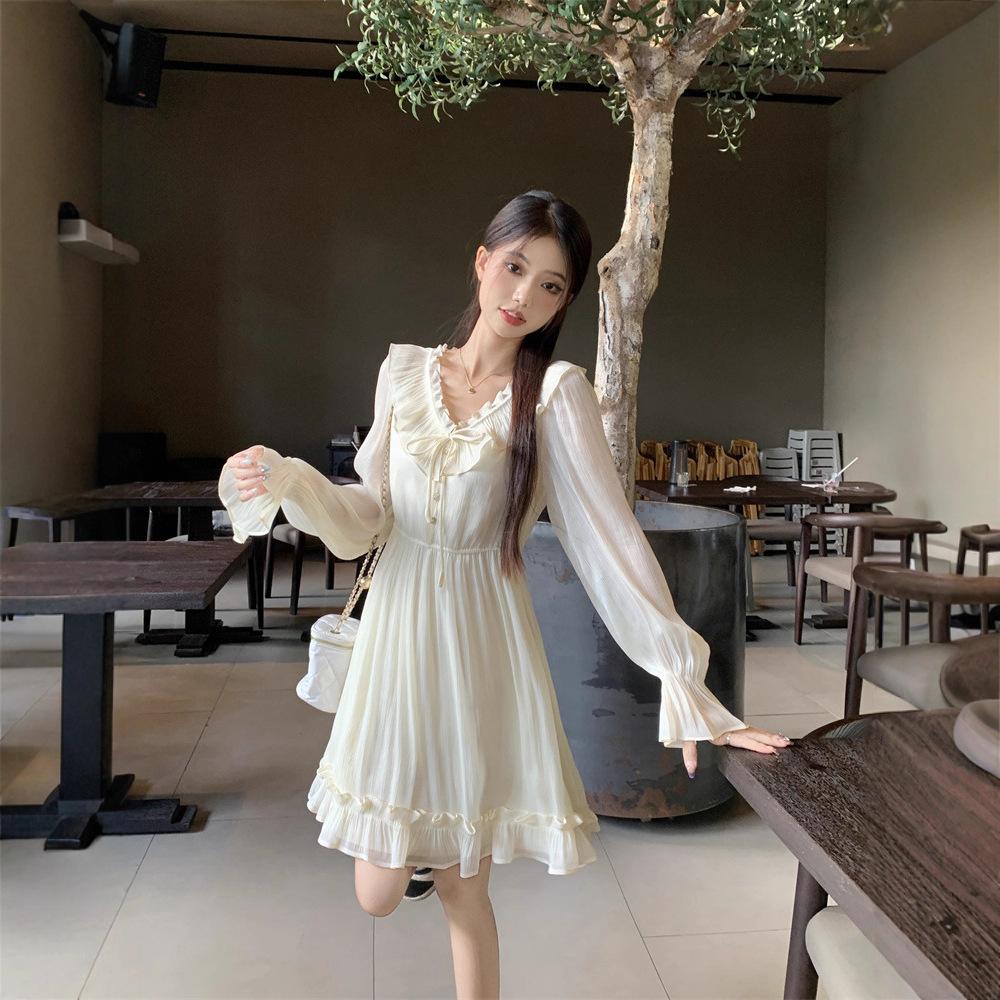 Gentle Wind V-neck Lace-up Long-sleeved Dress Women's Summer New French Temperament Thin Fungus Edge Little White Skirt
