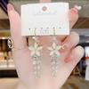 1011 New five-leaf petal opal earrings, temperament diamond-encrusted flower fringed earrings, earrings.