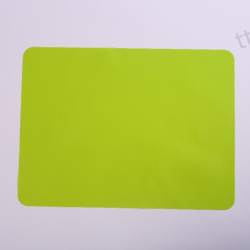 Heat-resistant silicone placemat 40 cm x 30 cm 1 piece.