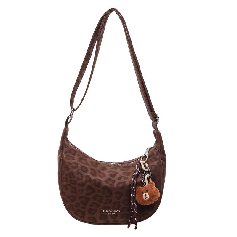 

Retro matte bag messenger bag women s new niche fashion leopard print dumpling bag versatile commuter shoulder bag