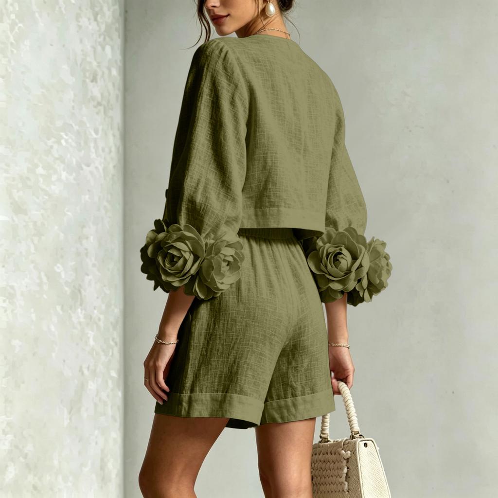 Lässiges Damen-Zweiteiler-Outfit, Kurz geschnittene Strickjacke mit floraler Verzierung und High-Waist-Shorts