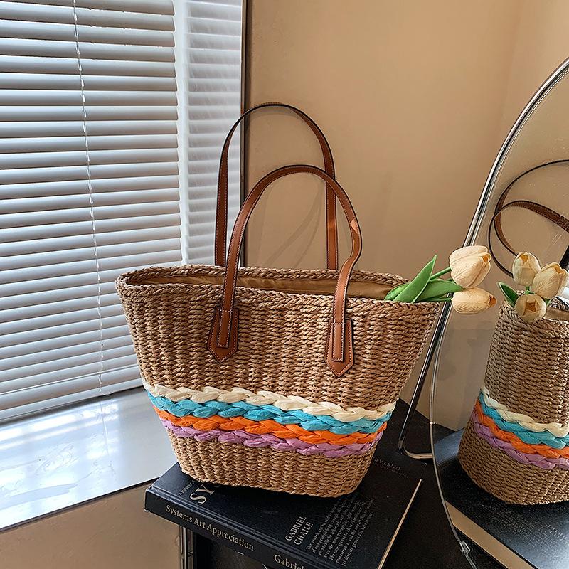 Woven straw bag women's large-capacity new spring and summer versatile handbag seaside vacation beach bag