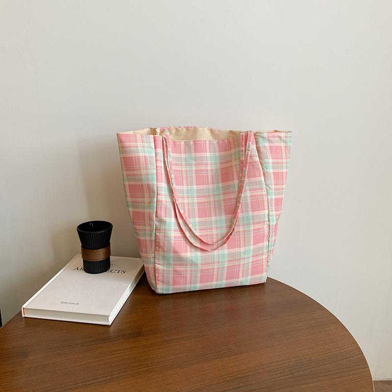New plaid fresh and lightweight shoulder armpit bag large-capacity tote bag lazy literary and casual handbag