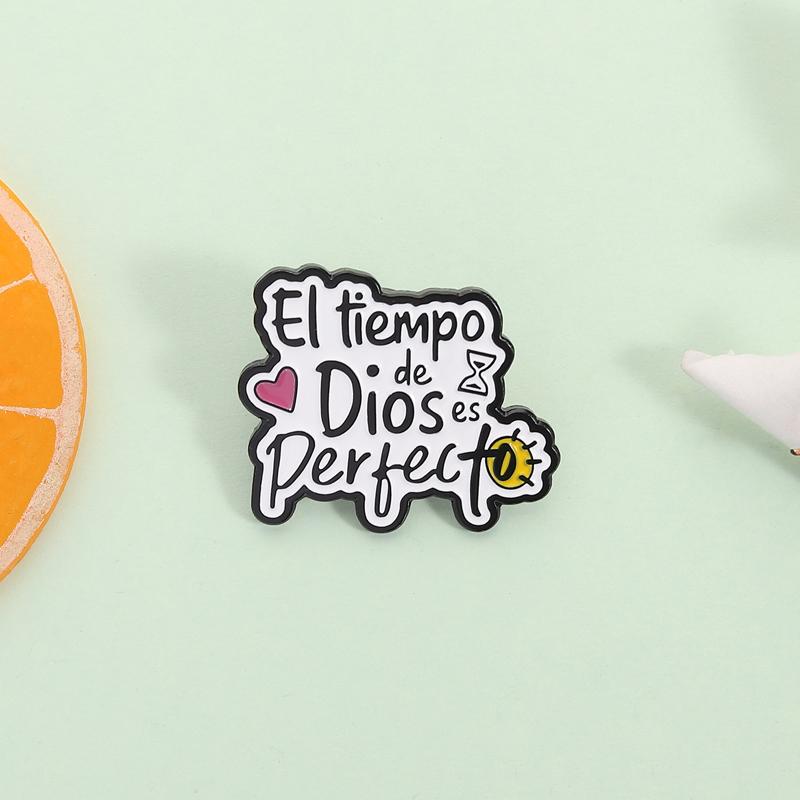 El Tiempo De Dios Es Perfecto Enamel Pin Spanish Christian Quote Jesus Bible Verses Brooch Lapel Badge Jewelry Gift for Friends