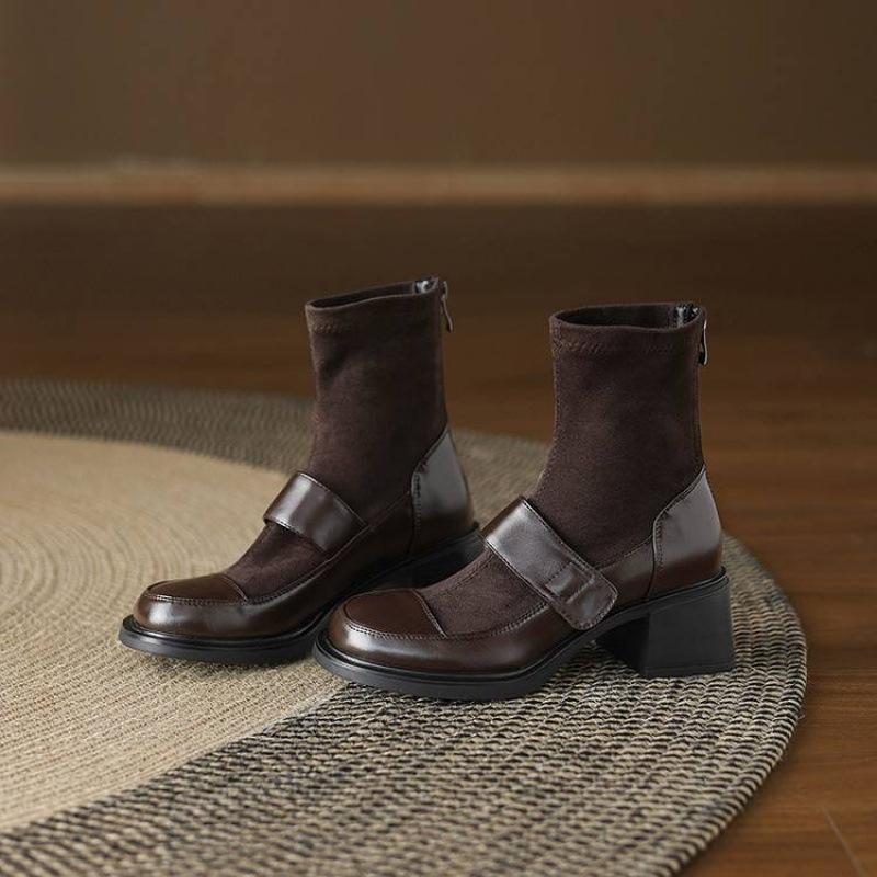Neue runde Lederkopf-Martin-Stiefel einfarbig Reißverschluss hinten große Größe Lederstiefel Koreanische Version bequemer Blockabsatz weiche Sohle mittel b