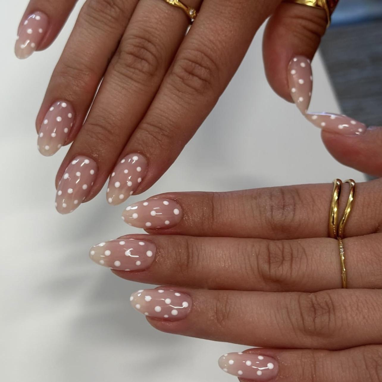 Simple white polka dot nail art wearable nail piece short almond nail wearing nail fake nail