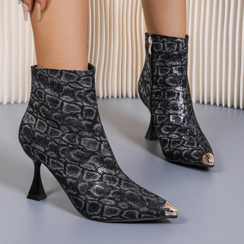 

Мода 2024 Осень Зима Боковая молния Женский Тренд Мода Удобная обувь Женская Уличная Острый носок Высокий каблук Ботинки Обувь для женщин 36 чёрный