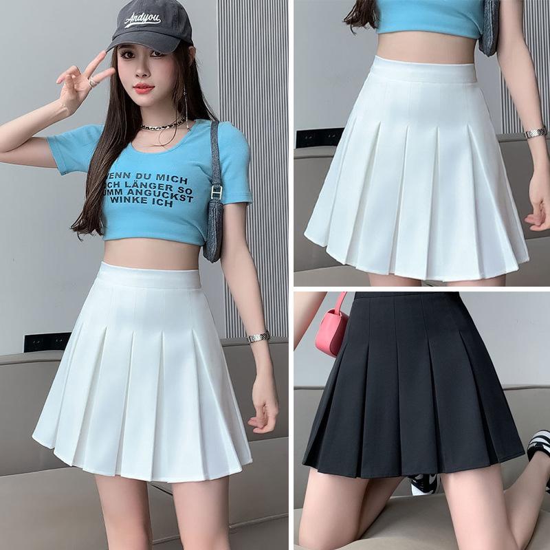 Academy Style Pleated Black Skirt: High Waist, Slimming, Anti-Exposure, Plus Size, Versatile Short Skirt for Autumn and Winter