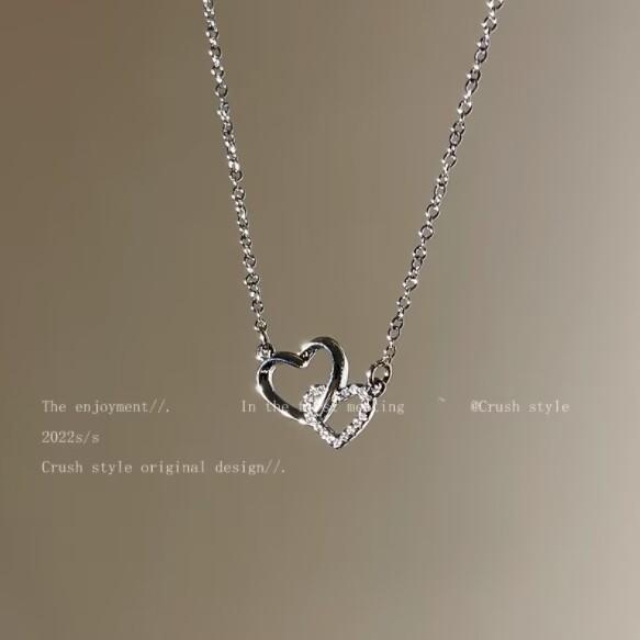 Heart-to-heart Buckle Necklace Female Niche Temperament Simple Sterling Silver Heart-shaped Sweet Collarbone Chain for Girlfriend's Birthday